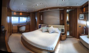 Motor Yacht Charter Ariela