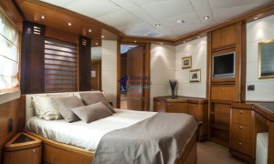 Motor Yacht Charter Ariela