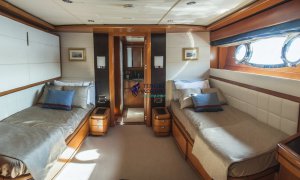 Motor Yacht Charter Ariela