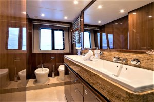 4 Life Princess 85 Yacht Available for Charter
