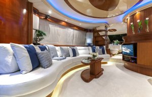 Iris Azimut 74 Yacht Available for Charter