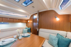 Bavaria Cruiser 37 - 3 cab. - Crush - 2020