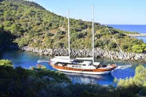 Gulet Charter Berrak Su