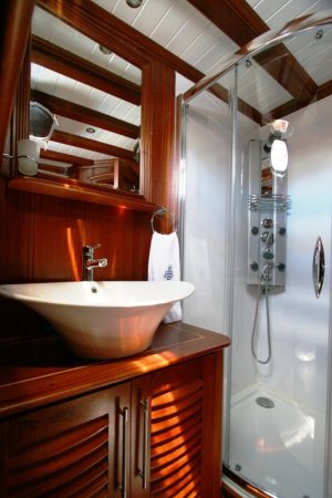 Gulet Biliz Available for Charter