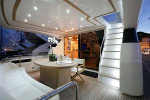 Yacht di Lusso Blue Angel