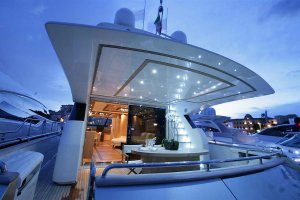 Yacht di Lusso Blue Angel