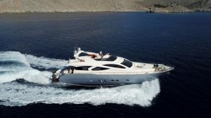 Yacht di Lusso Blue Angel