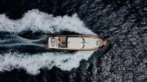 Аренда моторных яхт Dilnisin