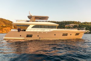 Yacht di Lusso Floki Noleggio