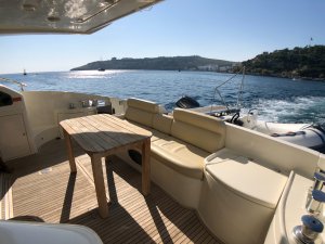 Location Yacht de Luxe Cosmos