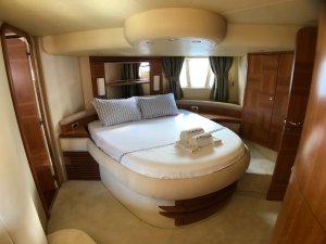 Location Yacht de Luxe Cosmos