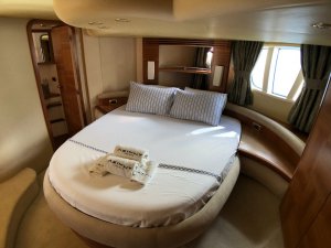 Location Yacht de Luxe Cosmos
