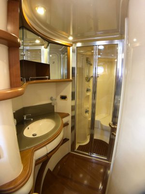 Location Yacht de Luxe Cosmos