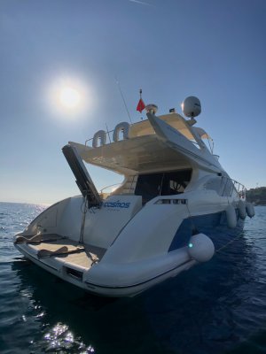 Location Yacht de Luxe Cosmos