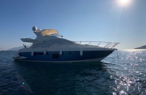 Location Yacht de Luxe Cosmos