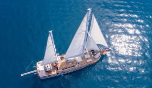 Gulet Dea Del Mare Available for Charter