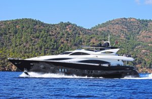 Evolution Yacht Available for Charter