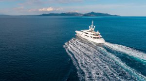 Yacht di Lusso O'MATHILDE Noleggio