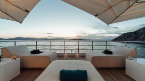 Yacht di Lusso O'MATHILDE Noleggio