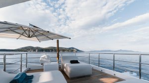 Yacht di Lusso O'MATHILDE Noleggio