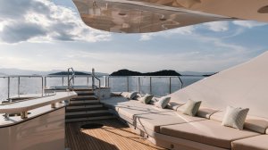 Yacht di Lusso O'MATHILDE Noleggio