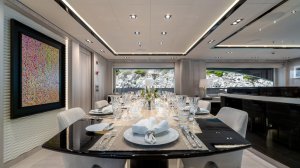 Yacht di Lusso O'MATHILDE Noleggio