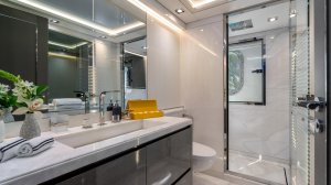 Yacht di Lusso O'MATHILDE Noleggio