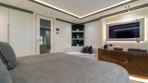 Yacht di Lusso O'MATHILDE Noleggio