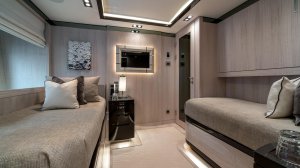 Yacht di Lusso O'MATHILDE Noleggio