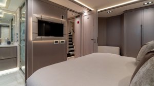 Yacht di Lusso O'MATHILDE Noleggio