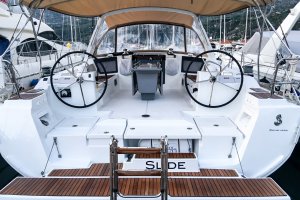 Oceanis 45 - 4 cab. - Slide