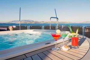 Lüks Kiralık Motor Yat OPTION B