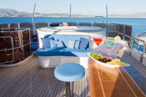 Lüks Kiralık Motor Yat OPTION B