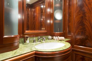 Lüks Kiralık Motor Yat OPTION B