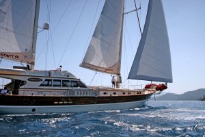 Gulet Serenity 86 Available for Charter