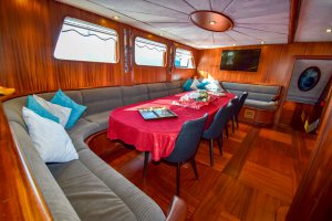 Noleggio Caicco Ugur 2005