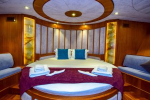 Noleggio Caicco Ugur 2005