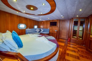 Noleggio Caicco Ugur 2005