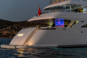 Alquiler de Yacht Vertigo