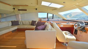 Wave Master Sealine T60 Yacht Available for Charter