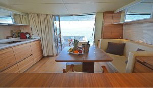 Wave Master Sealine T60 Yacht Available for Charter
