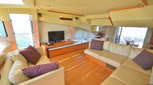 Wave Master Sealine T60 Yacht Available for Charter