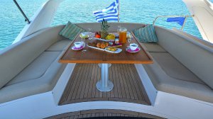 Wave Master Sealine T60 Yacht Available for Charter