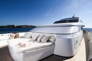 Zen Yacht Available for Charter