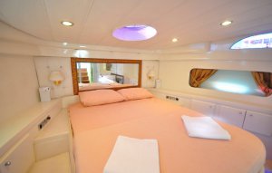 Zeus Yacht Available for Charter